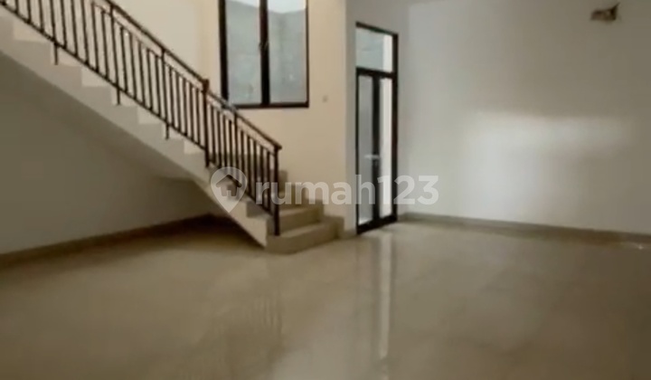 Djual Rumah Di Sunter Flamboyan Sudah Renovasi