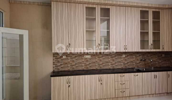 Rumah Siap Huni di Cluster Amerika Green Lake City Lokasi Bagus  1