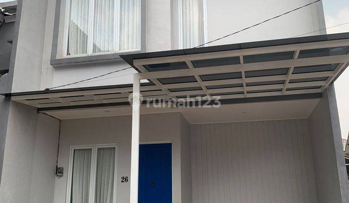 Rumah 2 Lantai Baru Semi Furnished SHM di Bsd 1