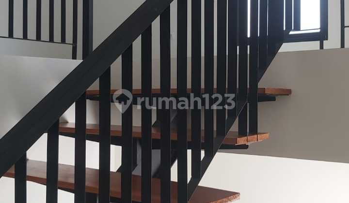 Rumah Siap Huni di Northbend Tangerang Strategis Nego Rumah Siap Huni di Northbend Tangerang Strategis Nego