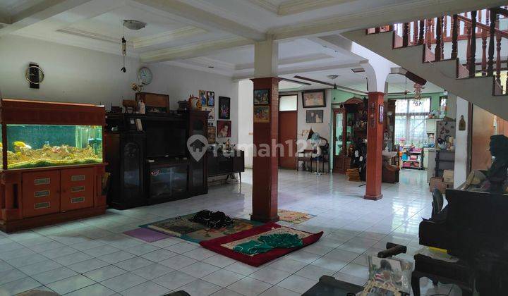 Rumah 2 Lantai di Margacinta Bandung Posisi Hoek Strategis  1