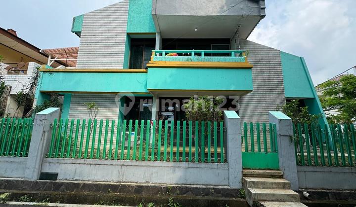 Rumah Bagus dan Terawat di Duri Kepa Jakarta Barat Lokasi Bagus  1