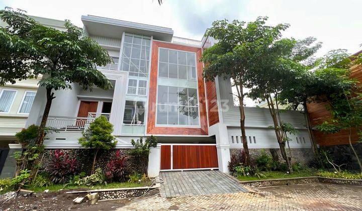 Rumah Cantik Minimalis Modern Tengah Kota lokasi sangat strategis 1