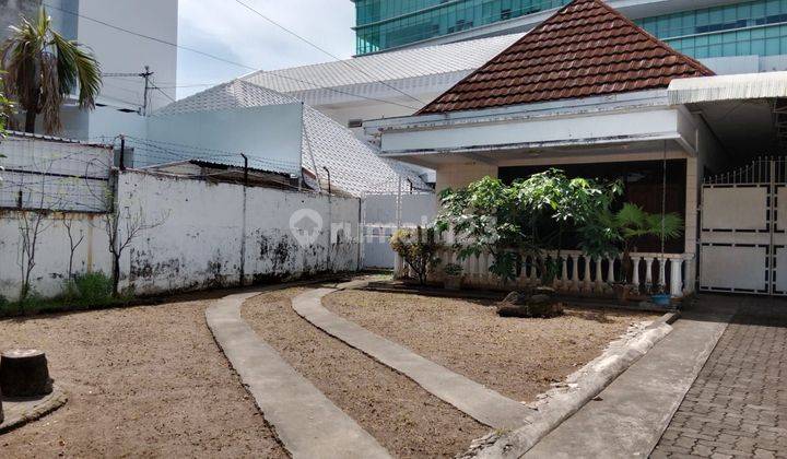 Rumah Kantor Terletak Di Pusat Kota Makassar  2