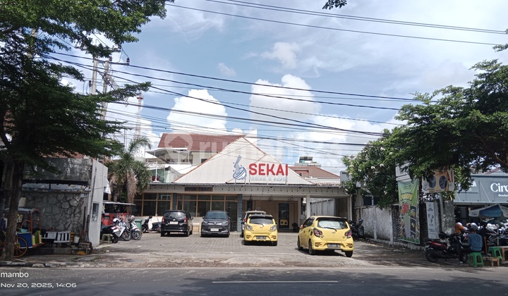 Downtown Makassar Office Building and Business Center