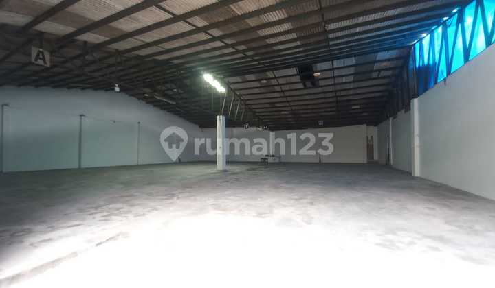 Warehouse Available with CCTV Ready to Use, in Kalimalang Cipinang Melayu, East Jakarta