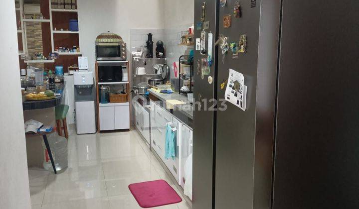 Rumah Cantik Terawat 2 Lantai, Semi Furnish Di Kemang Pratama 5 2