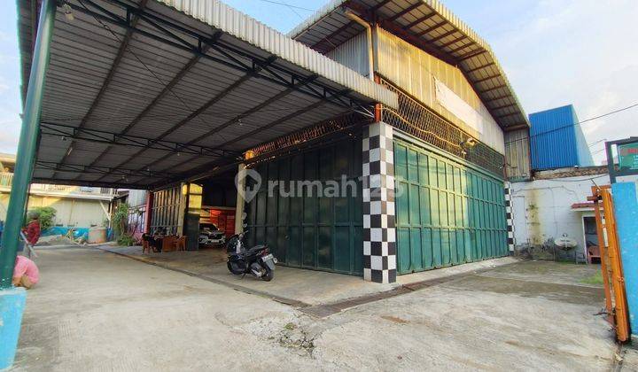 Sewakan Lahan Usaha Ex Showroom Di Pekayon, Bekasi Selatan 1