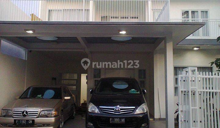 Rumah Bagus 2½ Lantai Di Taman Galaxy, Bekasi Selatan 1