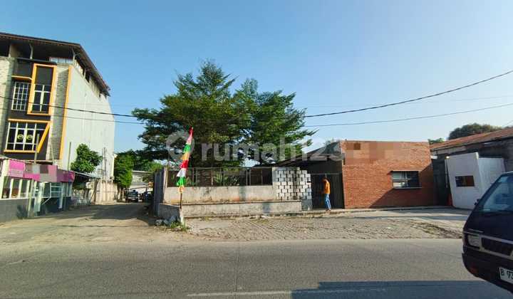 Land&#43;building&#43;warehouse for sale on Raya Pekayon, South Bekasi