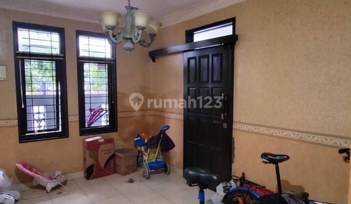 Rumah Besar 2 Lantai Siap Huni, Di Komplek Duta Kranji Bekasi 2