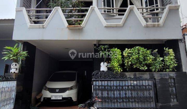 Rumah Besar 2 Lantai Siap Huni, Di Komplek Duta Kranji Bekasi 1