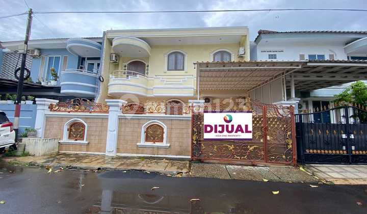 Rumah Besar 2½ Lantai, Furnished Di Cakung, Jakarta Timur