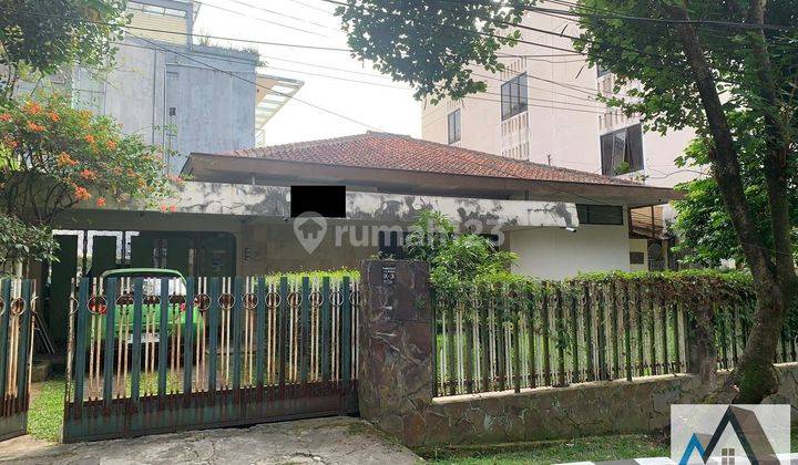 Rumah Klassik Dalam Komplek Area Dago Pusat Kota Bandung  1