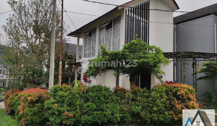 Rumah Hook Dalam Komplek Area Dago Pusat Kota Bandung Dekat Itb 2