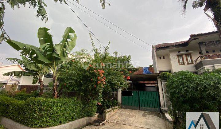 Rumah Tua Dalam Komplek di Turangga Sayap Buah Batu Kota Bandung 1