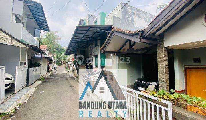 Rumah Tua Hook Dalam Komplek Sariwangi Kabupaten Bandung Barat 2