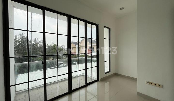 Ready-to-Occupy House in East Asia Cluster, Strategic Location, Negotiable Ready-to-Occupy House in East Asia Cluster, Strategic Location, Negotiable