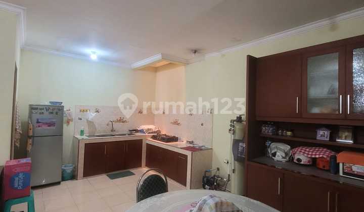 Rumah Bagus di Mutiara Taman Palem Jakarta Barat Lokasi Strategis 2