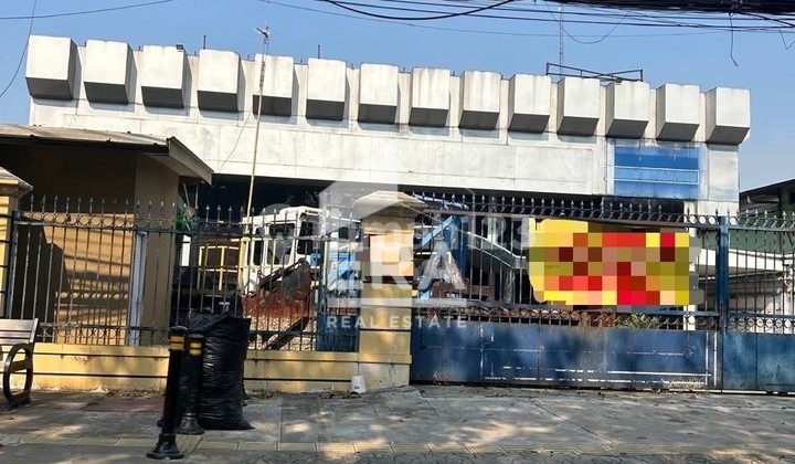 Warehouse for sale in Sunter Danau Barat, ready to use, strategic location on the highway.