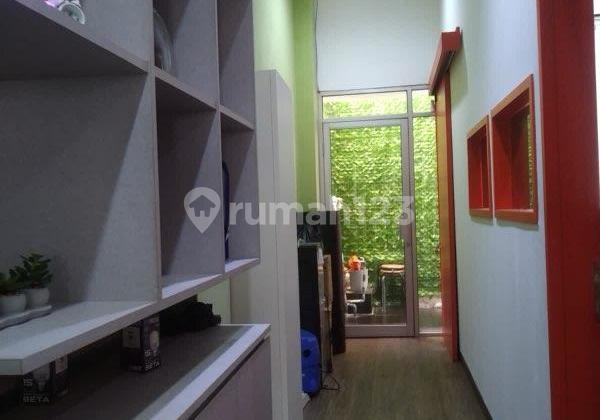 Price Drop, For Sale, Nice 3.5-Story Shop House in Pademangan, Strategic Location 2