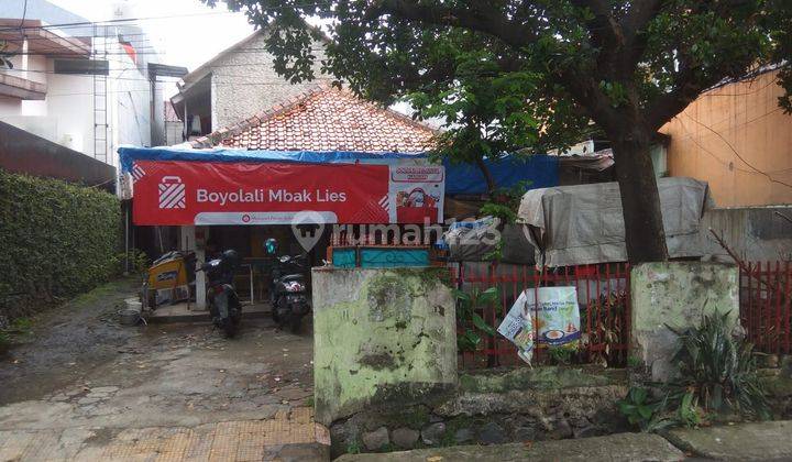 Di jual murah rumah tua hitung tanah di Radio dalam 2