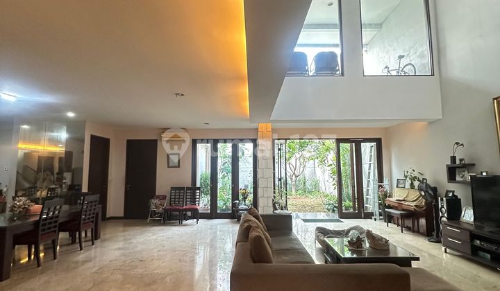 Area Strategis, Lingkungan Nyaman, Dekat Pim , Turun Harga Rumah Pondok Indah <Jual>