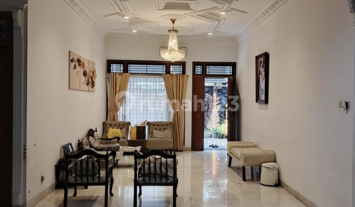 Rumah Siap Huni Lingkungan Nyaman dan Asri di Kebayoran Baru Jakarta Selatan 2