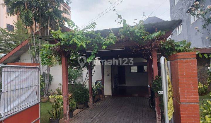 Rumah dekat Simpang lima cocok untuk usaha kos eksklusif, kuliner, homestay 1