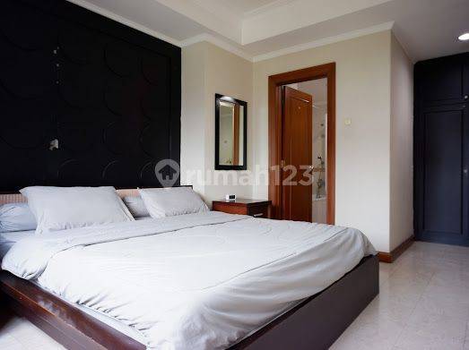 Apartemen Puri Imperium 3BR, Kuningan Semi Furnish 1