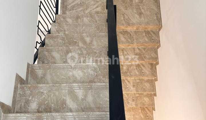Rumah Baru 3 Lantai Di Tanjung Duren Shm Siap Huni 2