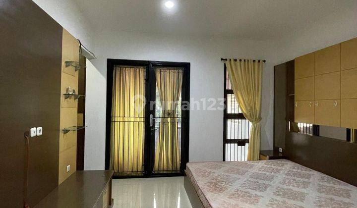 Rumah Casa Jardin 6x18 Bagus Siap Huni Hadap Timur 1