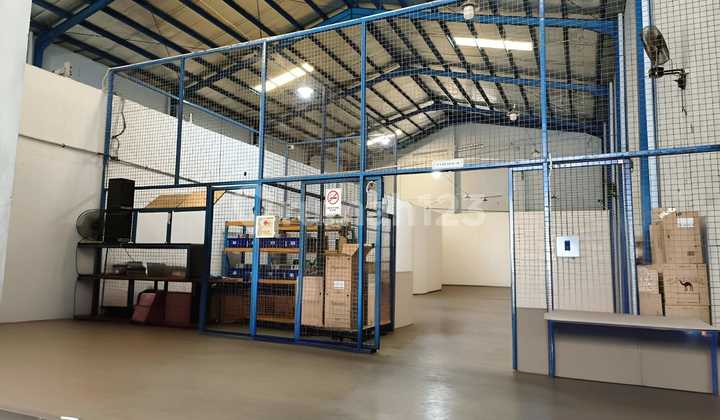 Gudang Siap Pakai di Sukarno Hatta Semarang Timur 2