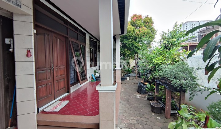 Rumah Siap Huni di Tengah Kota, Jl. Mawar, Semarang Tengah 2