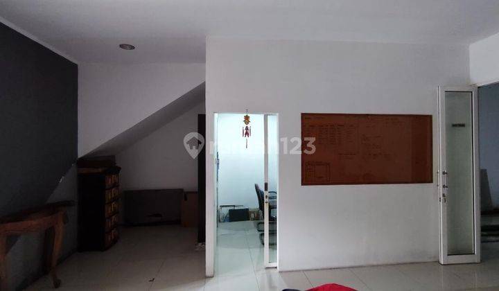 Ruko, Tempat Tinggal Dan Kantor 2 Lt Dengan Kamar Full Furnish di Perumahan Graha Padma, Krapyak, Semarang 4