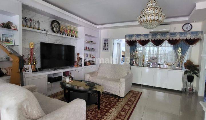 Rumah 2 Lantai Full Furnished Dekat Rs Kariadi di Paramount Village Semarang 1