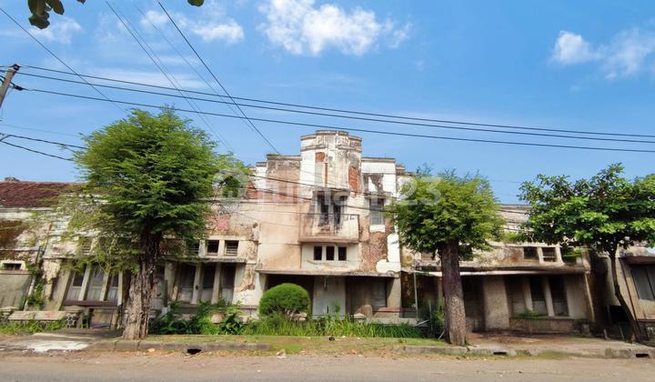 Land on Karangsaru Street, Central Semarang near Mt Haryono. 1