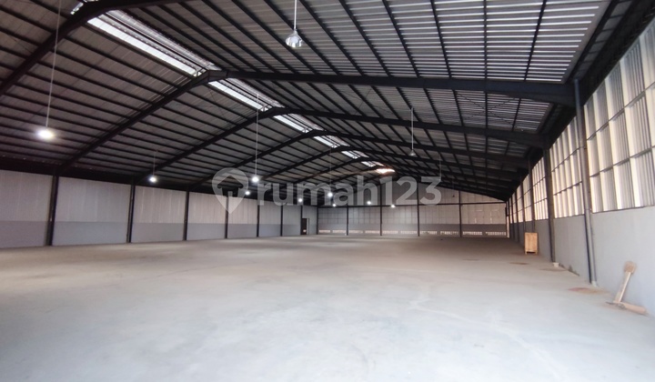 Good Ready-to-Use Warehouse in Kic Gatot Subroto Semarang 2