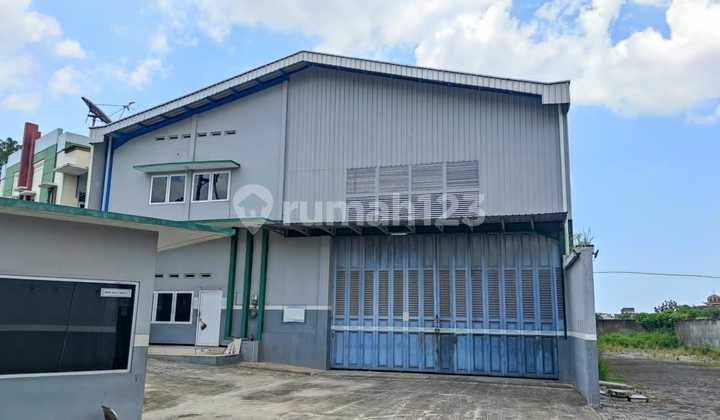 Gudang Siap Pakai di Sukarno Hatta Semarang Timur