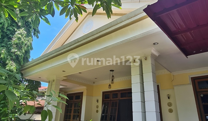 Rumah Mewah Full Furnished Siap Huni di Jalan Guntur Semarang 2