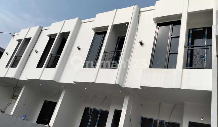 Beautiful Luxury 2-Storey SHM House at Jl. Dwiwarna II No. 2, Kartini, Sawah Besar, Central Jakarta City, DKI Jakarta, Indonesia, 10750, Sawah Besar