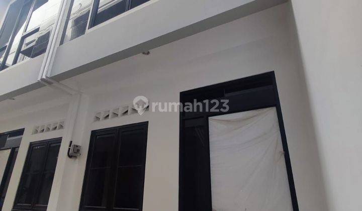 Rumah Baru Modern 2 Lantai Di Jakarta Timur Belakang Pasar Jangkrik 300 Juta An 1