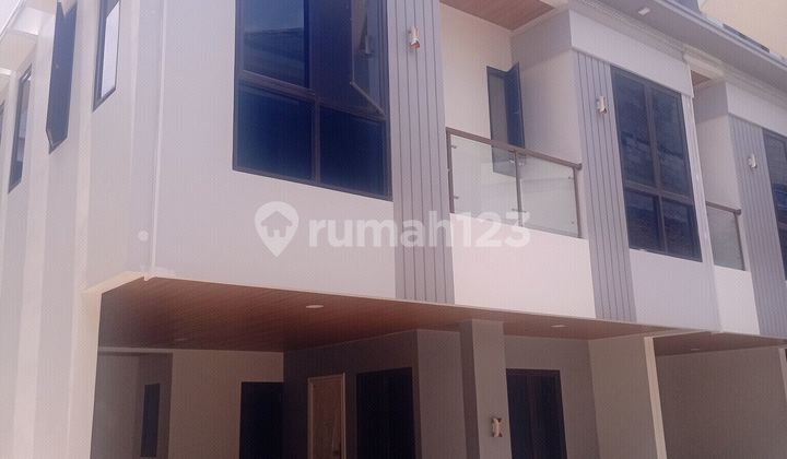 Rumah Mewah Bagus Shm 2 Lantai di Jl. Rawa Selatan V No.5, Kampung Rawa, Johar Baru, Kota Jakarta Pusat, DKI Jakarta, Indonesia, 10550, Johar Baru 2