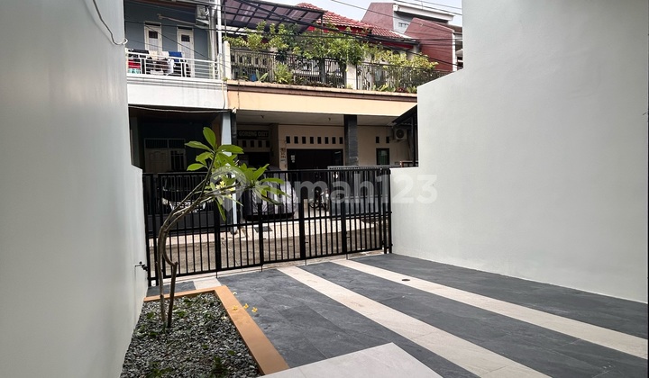 For Sale: Galaxy Garden House, West Bekasi, Pulo Sirih Street 2