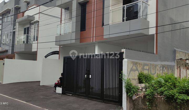 Rumah 2 Lantai Dekat Fasilitas Kesehatan Di Kalasan Raya, Bandung 1