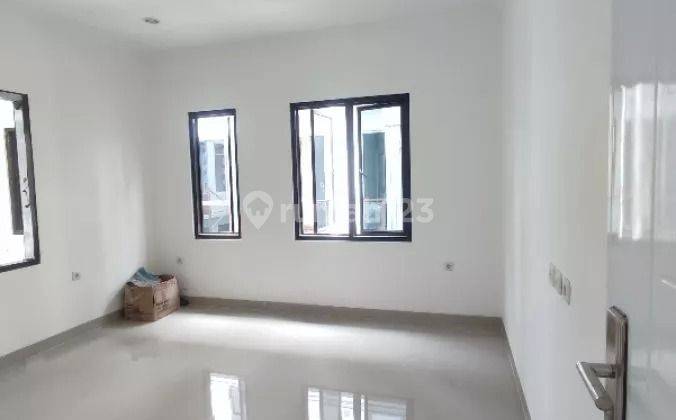 Ruko Untuk Usaha Dan Hunian! Lokasi Strategis, Harga Menarik 2
