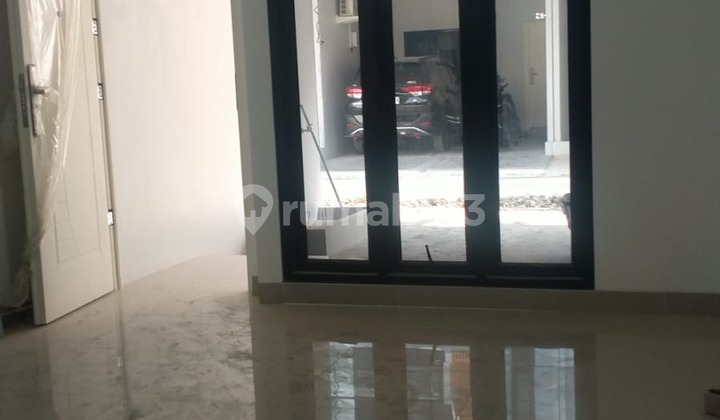 Super Sale! Segera Miliki Rumah 3 Lt + Rooftop Ini, Cicilan Ringan 2