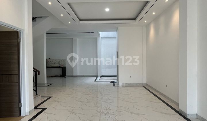 Dijual Rumah Classic Modern Di Cluster Bali Sentul 2