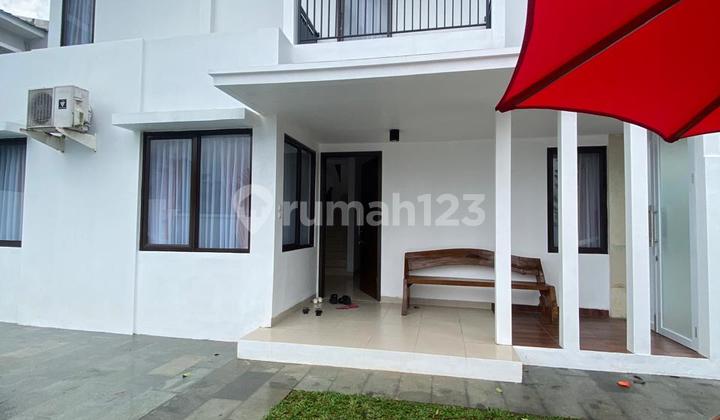 Disewakan Rumah Furnished dengan Kolam Renang Dekat Jungleland Sentul City 2