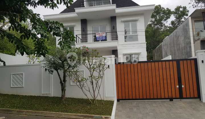 Dijual Rumah Mewah dengan Pool Dicluster Prestigious Sentul City